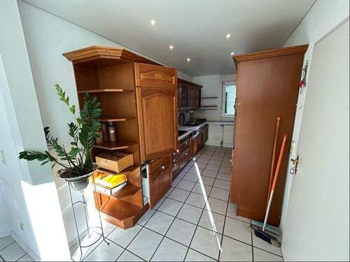 Küche mit Einbauküche - 