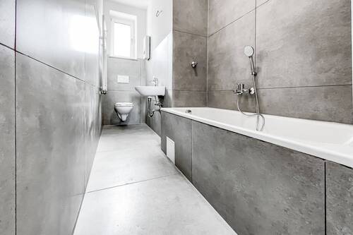 Wohnung Badezimmer - 