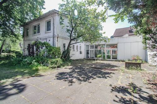 ehm. Jugendzentrum - 