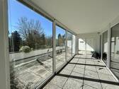 verglaster Teil der Terrasse - 