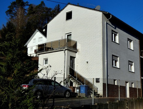 Straßenansicht - 6 Zimmer Einfamilienhaus zum Kaufen in Linden