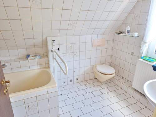 Dusch-und Wannenbad - 