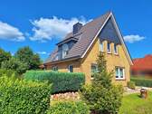 Nord-Ost-Ansicht - Einfamilienhaus mit Nähe zum Heide-Zentrum