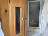 Sauna und Dusche (Badezimmer) - 