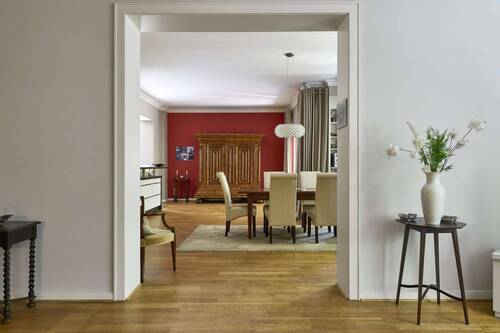 Wohnen Essen - 1 Zimmer Mehrfamilienhaus, Wohnhaus in Berlin