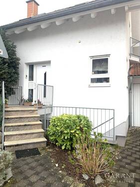 Eingang - 4 Zimmer Doppelhaushälfte zum Kaufen in Forst