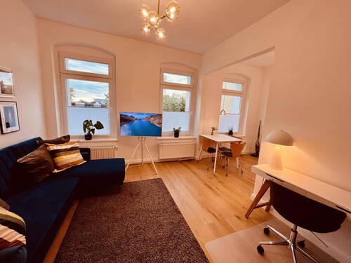 Bild 1 - Möblierte 1,5-Zimmer-Wohnung mit Weitblick - modern & ruhig gelegen in Berlin-Oberschöneweide