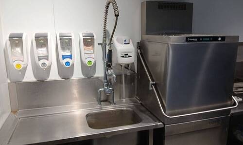 vorbildliche Hygienestation - 