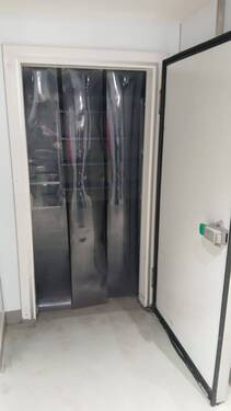 neuwertiges Kühlhaus - 