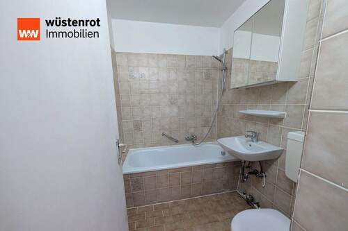 Bad - 2 Zimmer Etagenwohnung in München