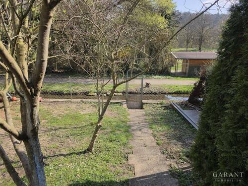 Garten Ansicht 3 - Mehrfamilienhaus, Wohnhaus mit 180,00 m&sup2; in Pforzheim zum Kaufen