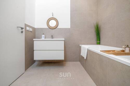 BADEZIMMER 2.OG - 