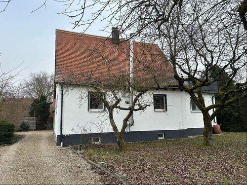 Südseite - 4 Zimmer Einfamilienhaus in Leutershausen