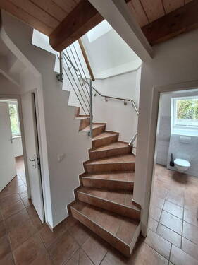 Treppe zum DG - 