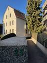 Zuweg zum Haus - 3 Zimmer Etagenwohnung zum Kaufen in Stuttgart