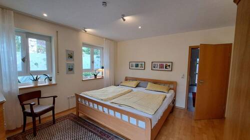 Zimmer im Erdgeschoss - 