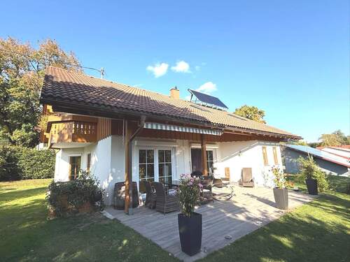 Hausansicht - Sehr gepflegtes Einfamilienhaus mit ELW in Ebratshofen