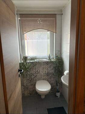 DG-Wohnung: Gäste-WC - 