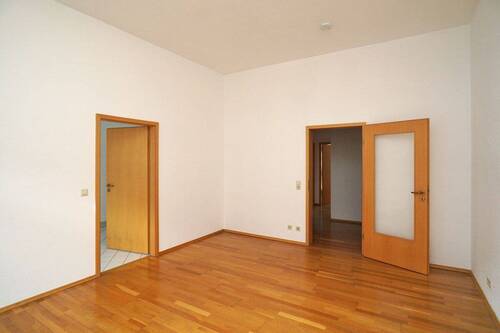 Wohnen - 3 Zimmer Etagenwohnung in Dresden