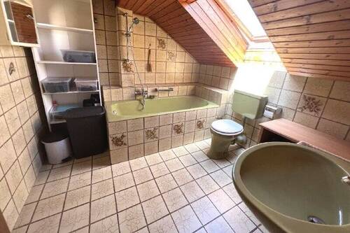 Badezimmer Dachgeschoss - 