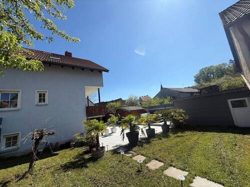 Garten mit Gartenhaus neu - 