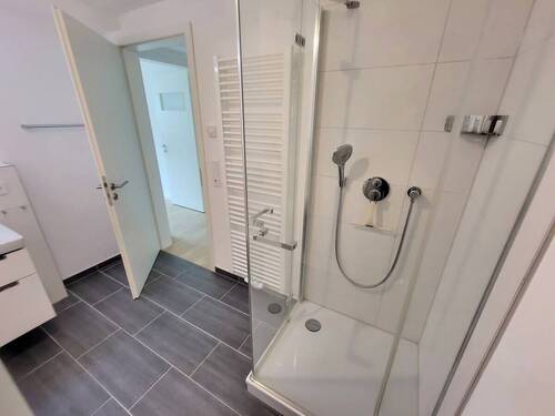 Duschbad/WC (innenliegend) - 