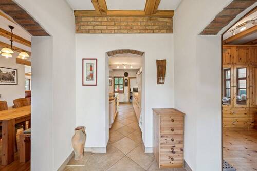 Eingangsbereich mit Glindower Ziegel - Einfamilienhaus mit 178,00 m² in Schwielowsee zum Kaufen