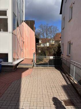 Aussenstellpl. direkt vor Tür - 