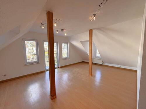 Wohnzimmer - 3 Zimmer Etagenwohnung zur Miete in Kulmbach