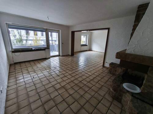 Wohnzimmer - Renovierte Wohnung direkt in der Fußgängerzone