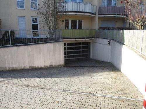 TG Einfahrt - Etagenwohnung mit 59,00 m&sup2; in Kesselsdorf zum Kaufen