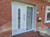 neue Hauseingangstür - 3 Zimmer Bungalow in Jever