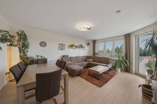 Wohnzimmer - 2 Zimmer Etagenwohnung zum Kaufen in Berlin / Mariendorf