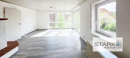 Wohnzimmer.jpg - Familienhaus in der Altstadt von Königshofen, bezugsfrei, ruhig, mit Garten!