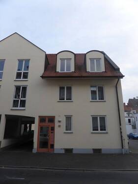 Hausansicht - 2 Zimmer Etagenwohnung in Delitzsch