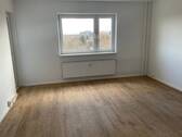 Wohnzimmeransicht - 2 Zimmer Etagenwohnung in Berlin
