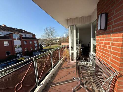 Balkon mit Sitzbank - 