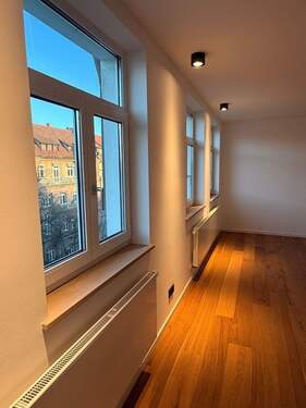 Willkommen - ** Nürnberg Nord - kernsanierte 4 Zimmer Wohnung mit Balkon, toller Aussicht & hohem Wohnkomfort **