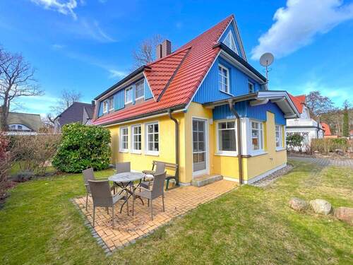 Süd-Ostansicht - 5 Zimmer Doppelhaushälfte in Prerow