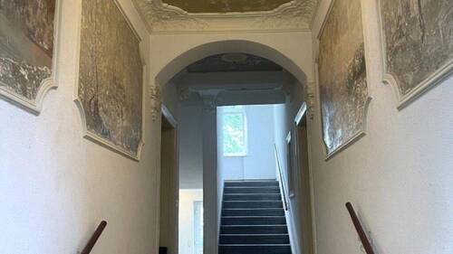 Treppenhaus - Etagenwohnung mit 84,00 m&sup2; in Dresden zum Kaufen