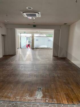 Schaufenster/ Eingang - Gewerbeobjekt (Büro, Produktion, Verkauf) zur Miete in Frankfurt am Main / Sachsenhausen