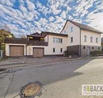 Wohnen, Arbeiten, Hobby. Hier ist vieles möglich. Geräumiges Wohnhaus sucht Liebhaber! - Altenkunstadt / Woffendorf