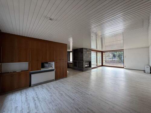 Geräumiges Wohnzimmer - 