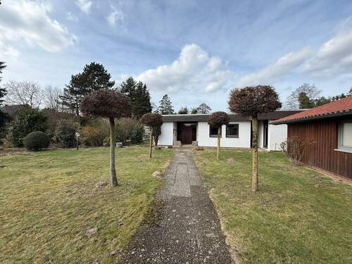 Außenansicht 1 - 3 Zimmer Einfamilienhaus zum Kaufen in Drage