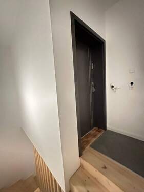 Wohnungstür - 2 Zimmer Etagenwohnung zum Kaufen in Berlin