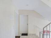 Einmal die Treppe hoch - 3 Zimmer Etagenwohnung in Zülpich / Hoven