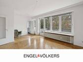 Wohnzimmer - Viel Potenzial in bester Lage - 309.000,00 EUR Kaufpreis, ca.  67,90 m² Wohnfläche