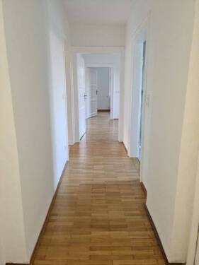 Flur - 5 Zimmer Etagenwohnung zur Miete in Bamberg