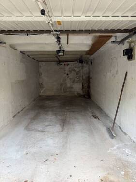 Garage - 