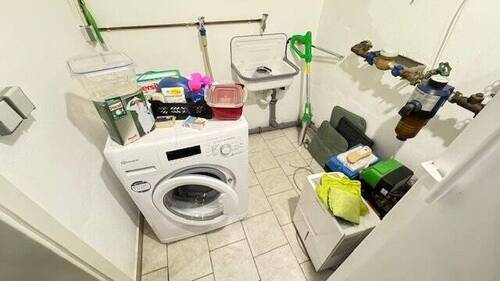 HWR , Waschmaschine, Trockner , Regale - 